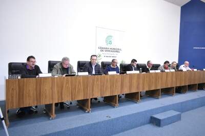 PODAS DE RVORE (1)