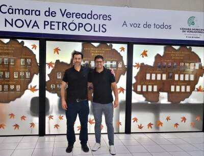 ALEXANDRE E RAFAEL 1